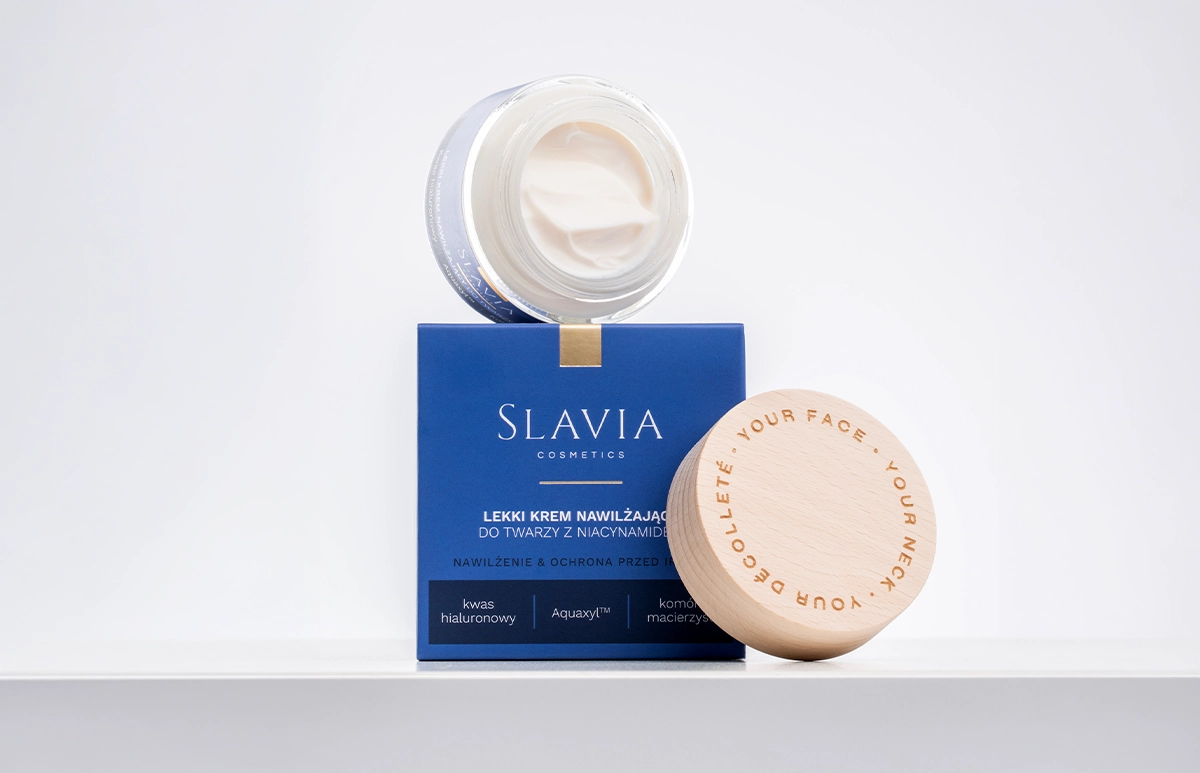 Lekki krem nawilżający do twarzy z niacynamidem Slavia Cosmetics